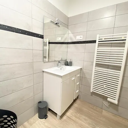 Sacre Coeur 6 Couchages * Ajaccio (Corsica)