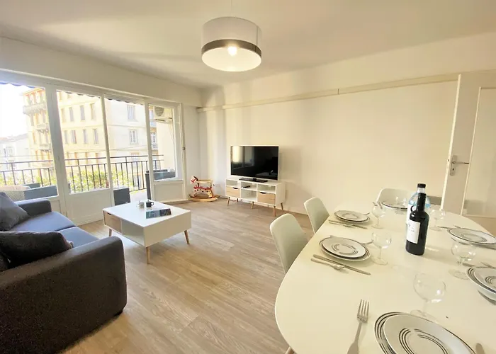 Sacre Coeur 6 Couchages Apartmán *